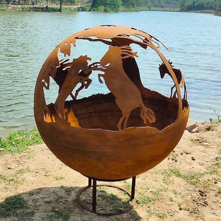 Exquisite Outdoor Viewing Fireball